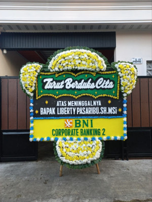 Papan Bunga Duka di Muara Sipongi